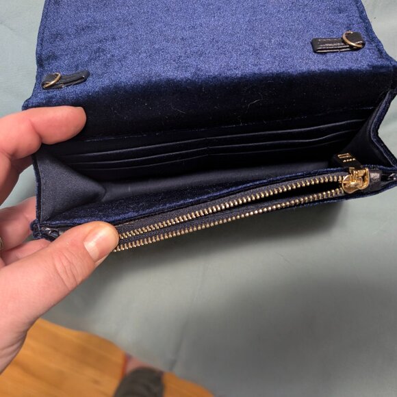 Bebe Quilted velvet clutch - Picture 3 of 4